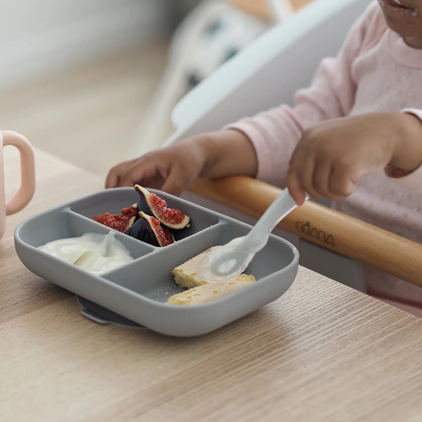Béaba Coffret repas d'apprentissage en silicone Pink 8 mois+