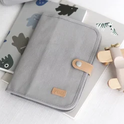Béaba                    Protège carnet de santé canvas    Gris Perle