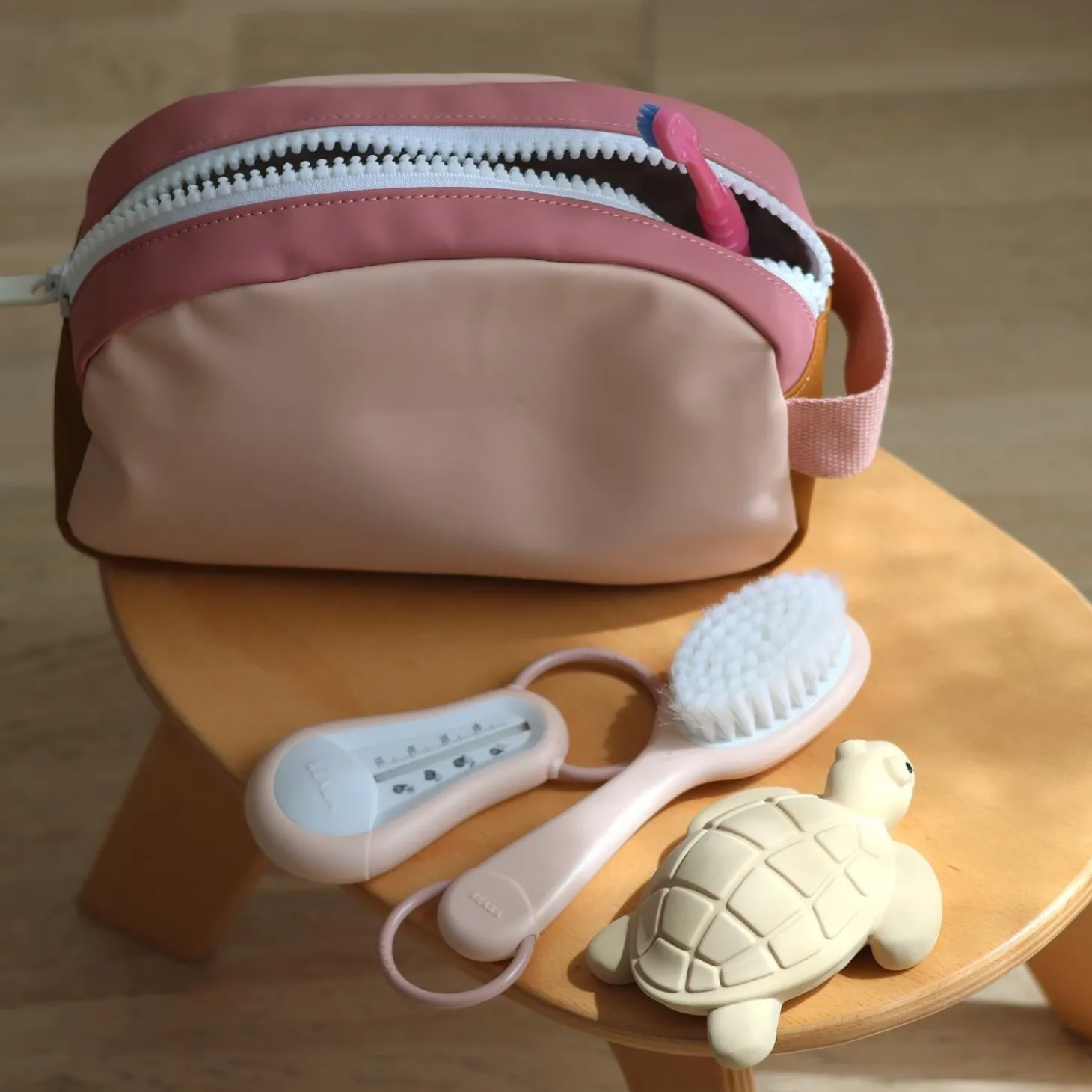 Béaba Trousse de toilette Faro Rose Poudre