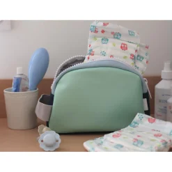 Béaba                    Trousse de toilette Faro    Matcha Latte