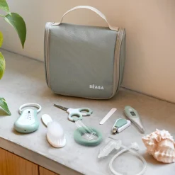 Béaba Trousse de Toilette Nomade 10 Accessoires Sage Green