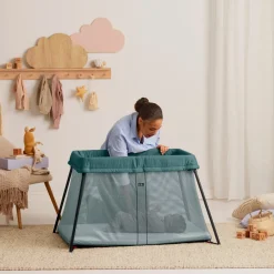 BabyBjörn                    Lit parapluie Light    Vert Foncé