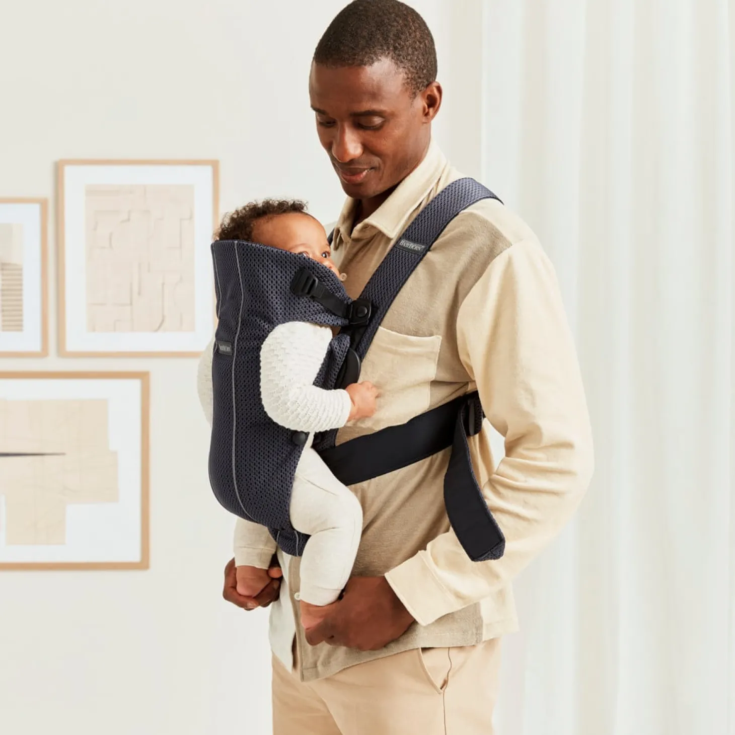 BabyBjörn Porte-bébé Mini Anthracite, Mesh 3D