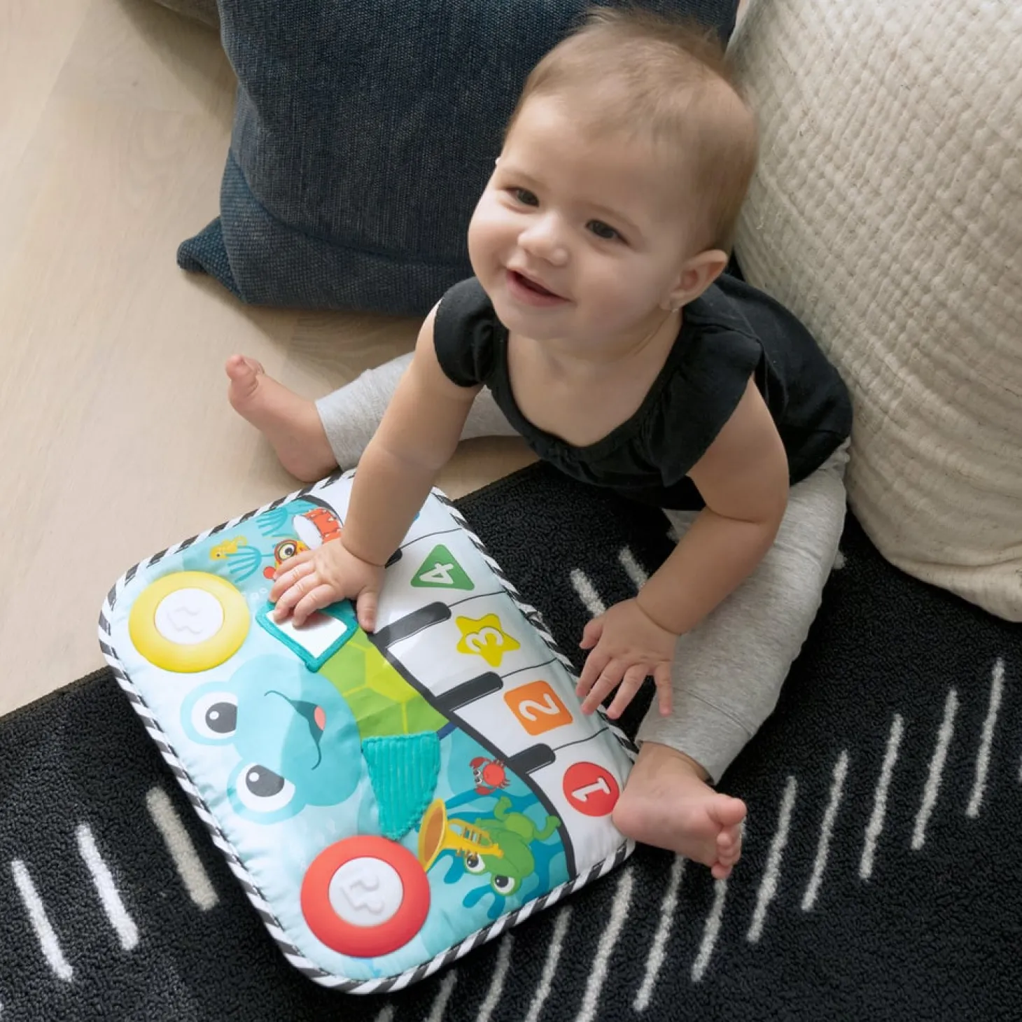 Baby Einstein Clavier musical à suspendre Neptune la Tortue Multicolore