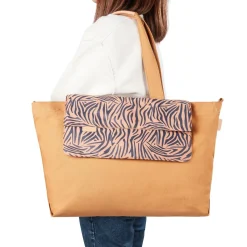 Babymoov                    Sac à langer tote bag    Ecru zebre