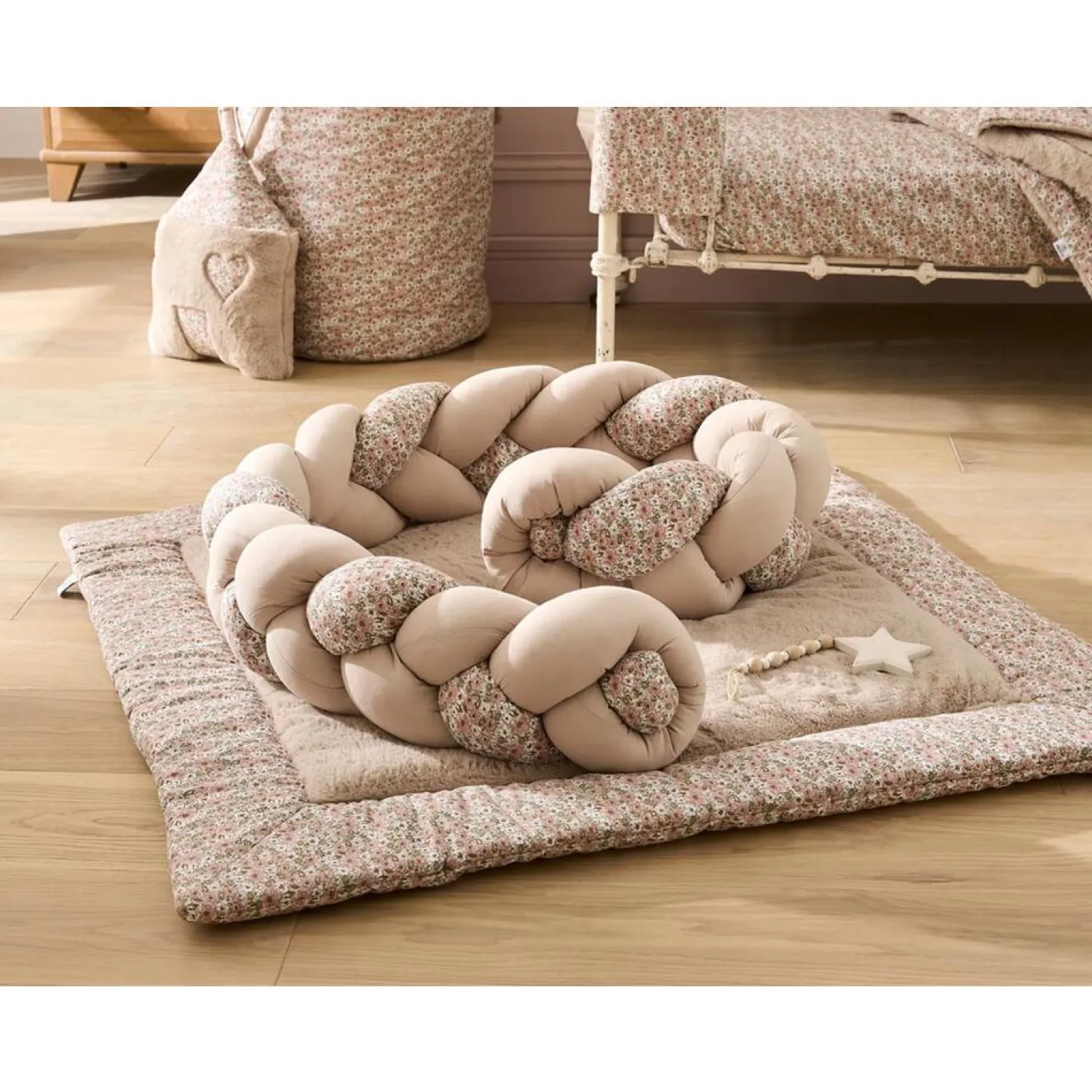 BB&Co Tresse décorative ouatinée Afternoon Tea Liberty/ Biscuit 200 cm