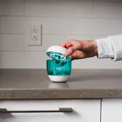 BBlüv                    Üvi - Stérilisateur UV 4-en-1    White Aqua