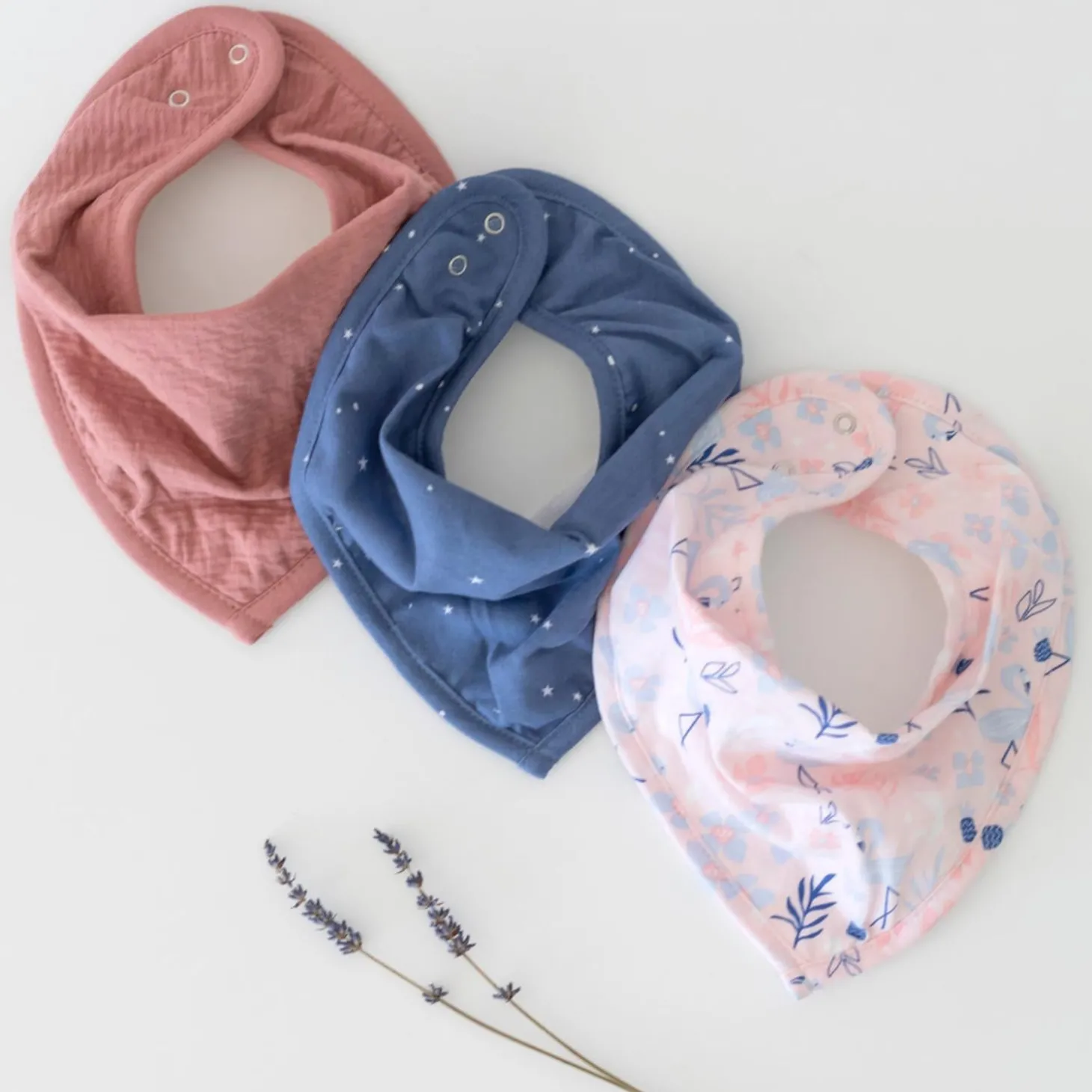 Bemini Bavoir bandana Cadum Bambi 25cm