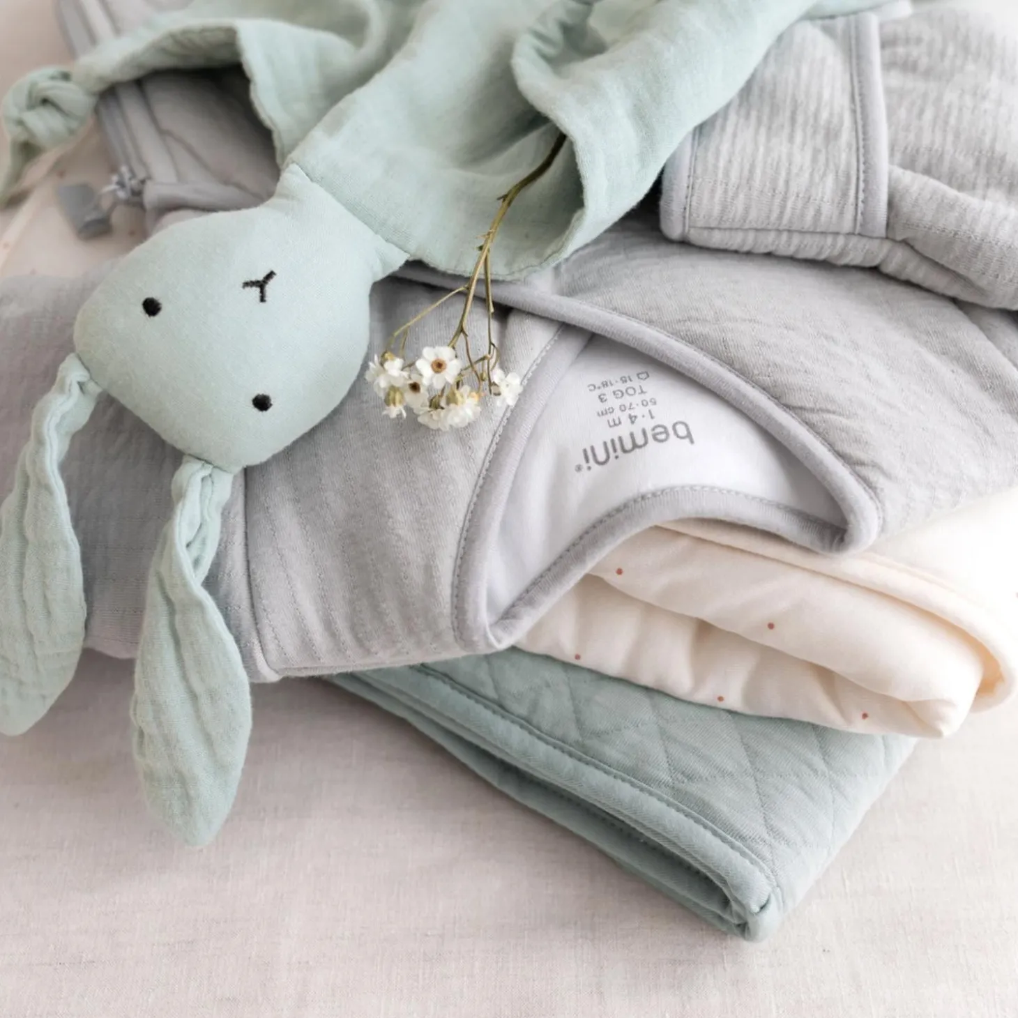 Bemini Doudou Bunny Celadon 40x40 cm