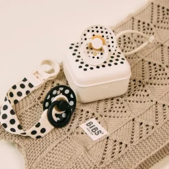 BIBS                    Studio Boite à Tétine  Polka    Ivory Black