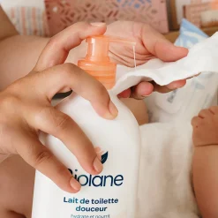 Biolane                    Lait de toilette    Rose Et Blanc            750 ml