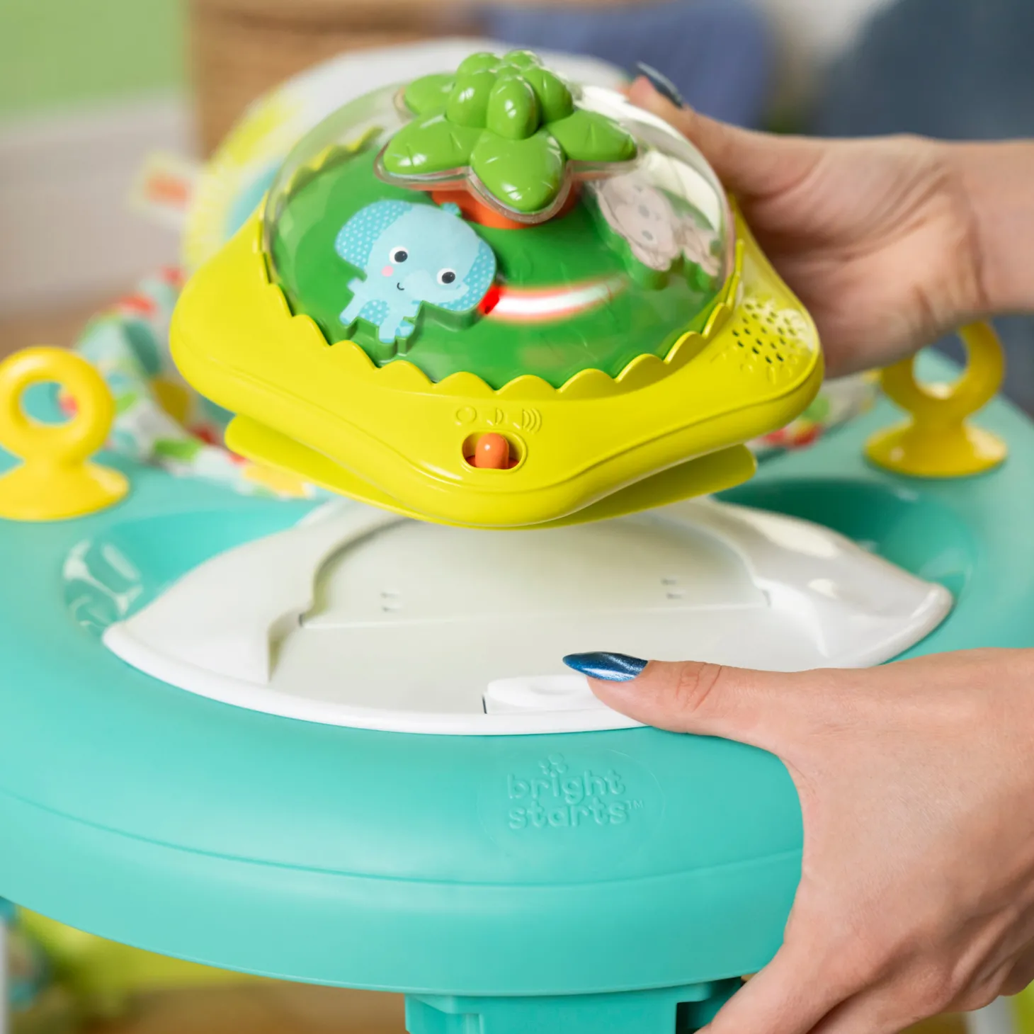 Bright Starts Trotteur 2-en-1 Wanderlights Vert