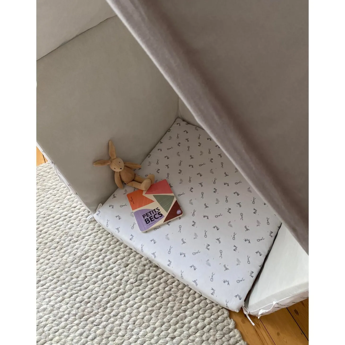 Candide Tapis de motricité Grand modèle Lapins 180x120 cm