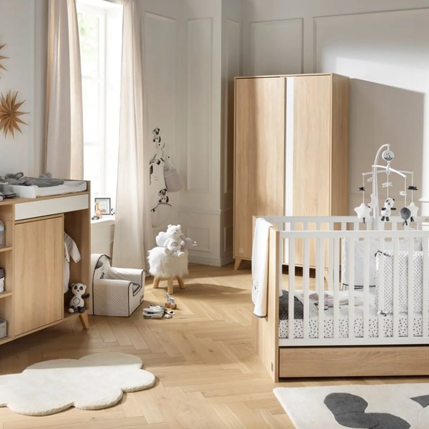Chambre bébé complète Nova : lit 60x120, commode, armoire de Sauthon