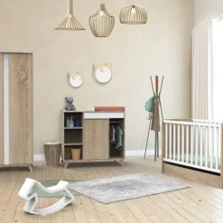Chambre bébé complète Nova : lit 70x140, commode, armoire                            de Sauthon