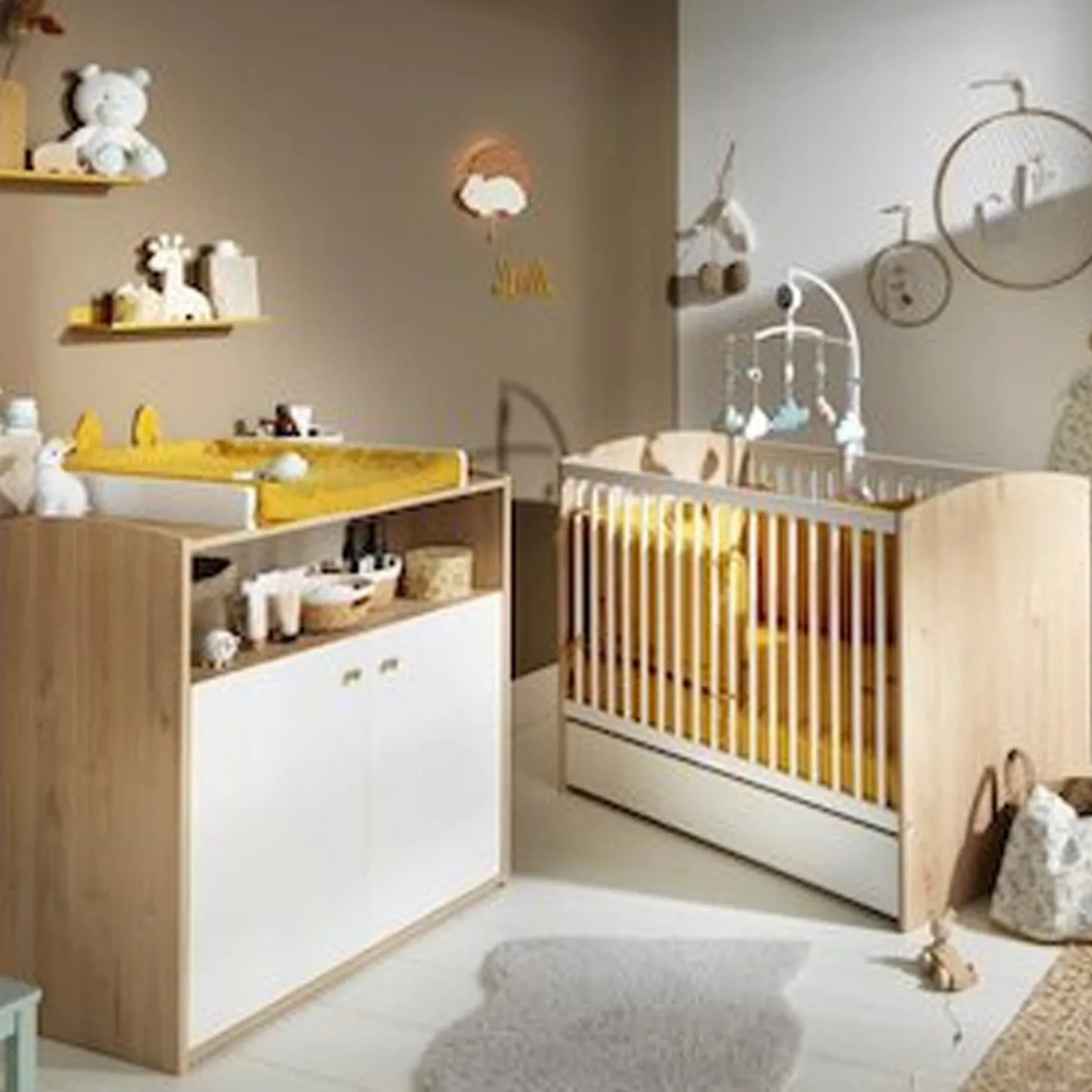 Chambre bébé duo Alice : Lit bébé 60x120 cm Blanc, Commode 2 Portes Blanches 1 Niche de Sauthon