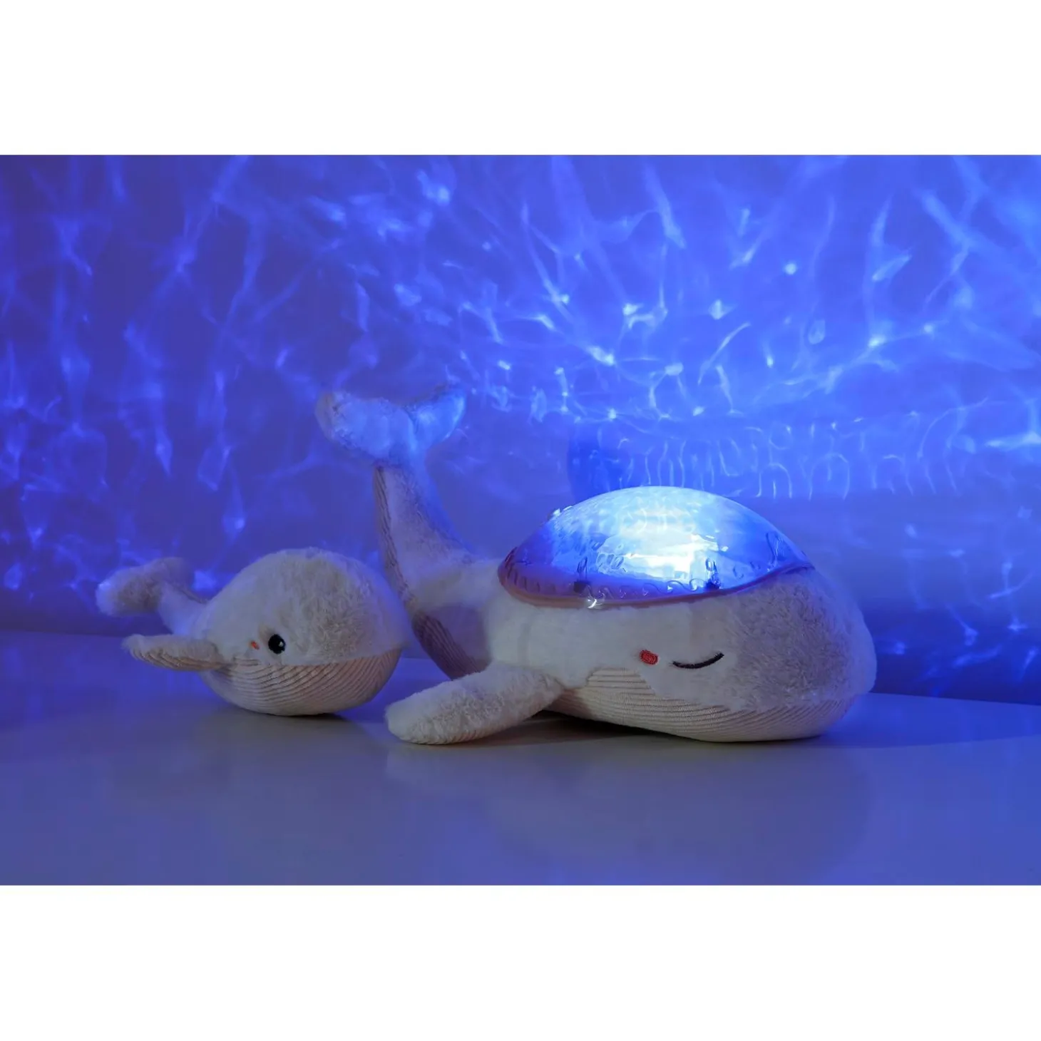 Cloud b Peluche veilleuse Tranquil Whale White Family