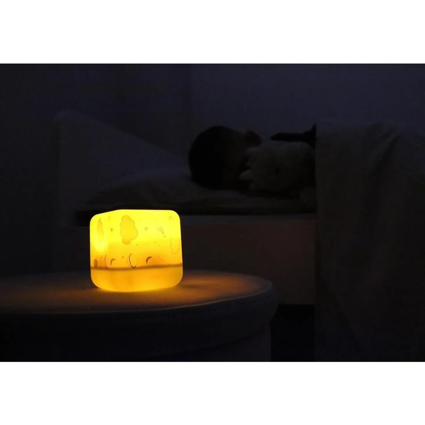 Cloud b Veilleuse Cube B Espace Multicolore