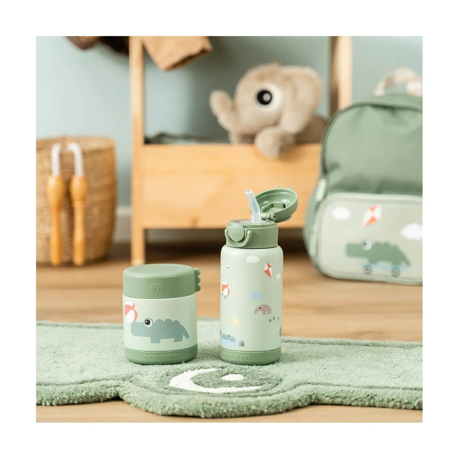 Done by Deer Gourde à paille isotherme Playground Vert 340 ml