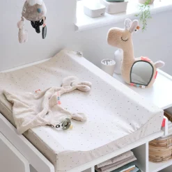 Done by Deer                    Matelas à langer easy wipe Confettis    Sable