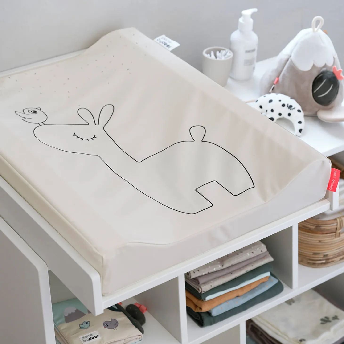 Done by Deer Matelas à langer easy wipe Lalee Sable