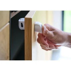 Dooky                    Verrous Magnétiques (8 Verrous + 2 Clefs)    Blanc