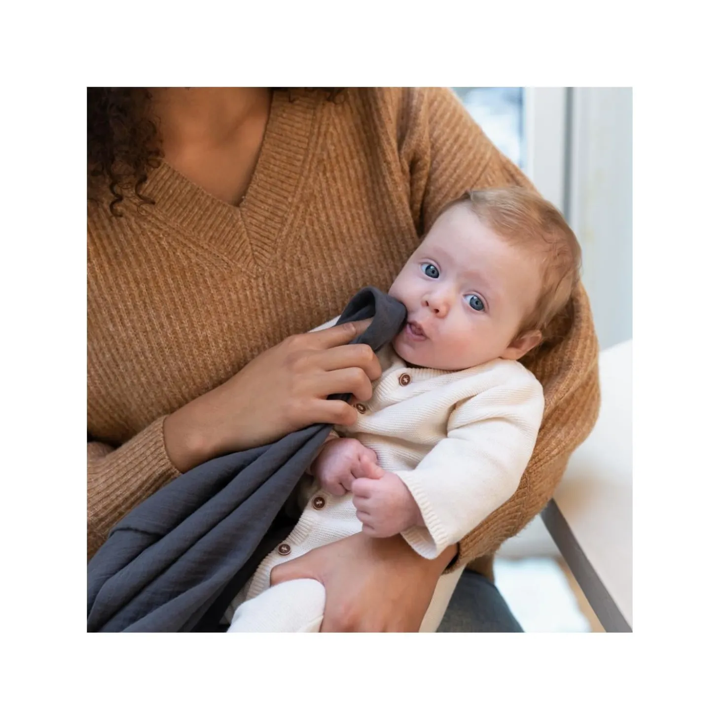 Doomoo Cape d'allaitement Mom'N Play Tetra Grey