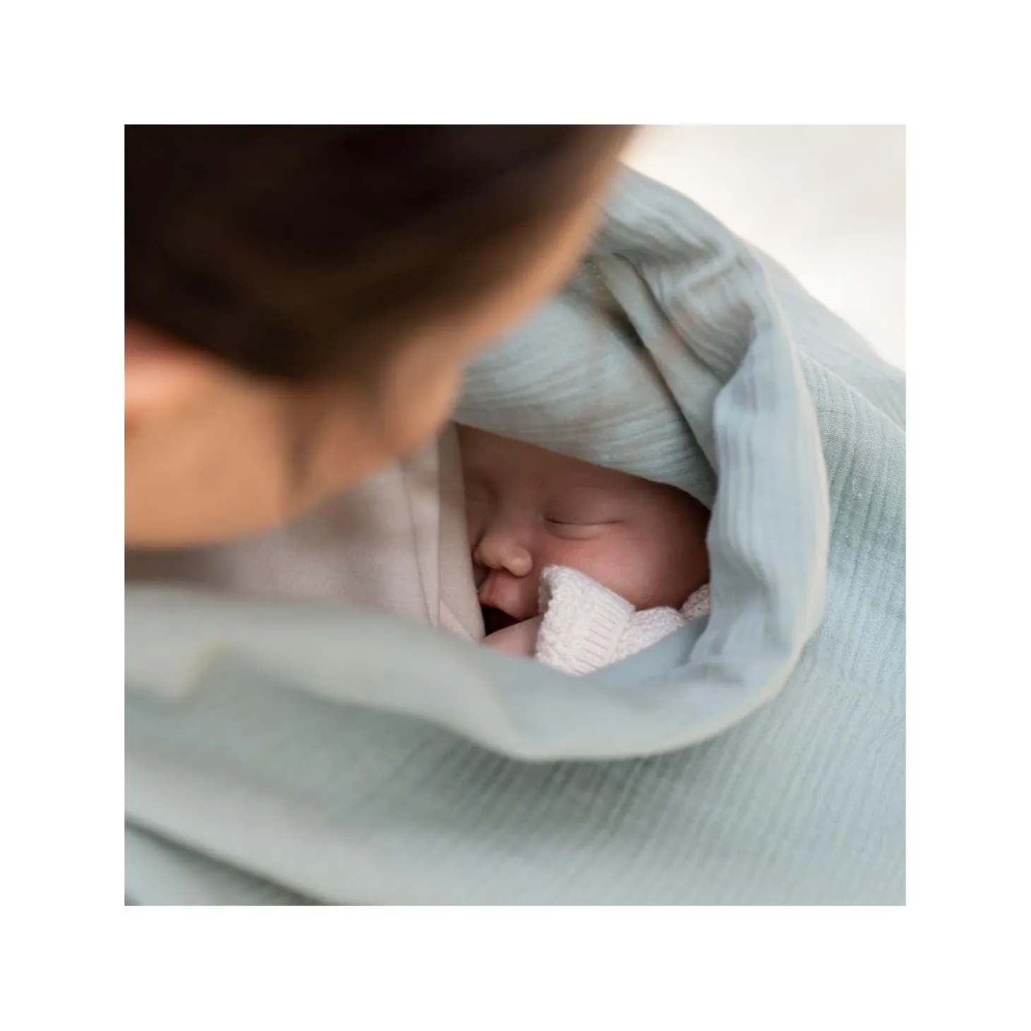Doomoo Cape d'allaitement Mom'N Play Tetra Green
