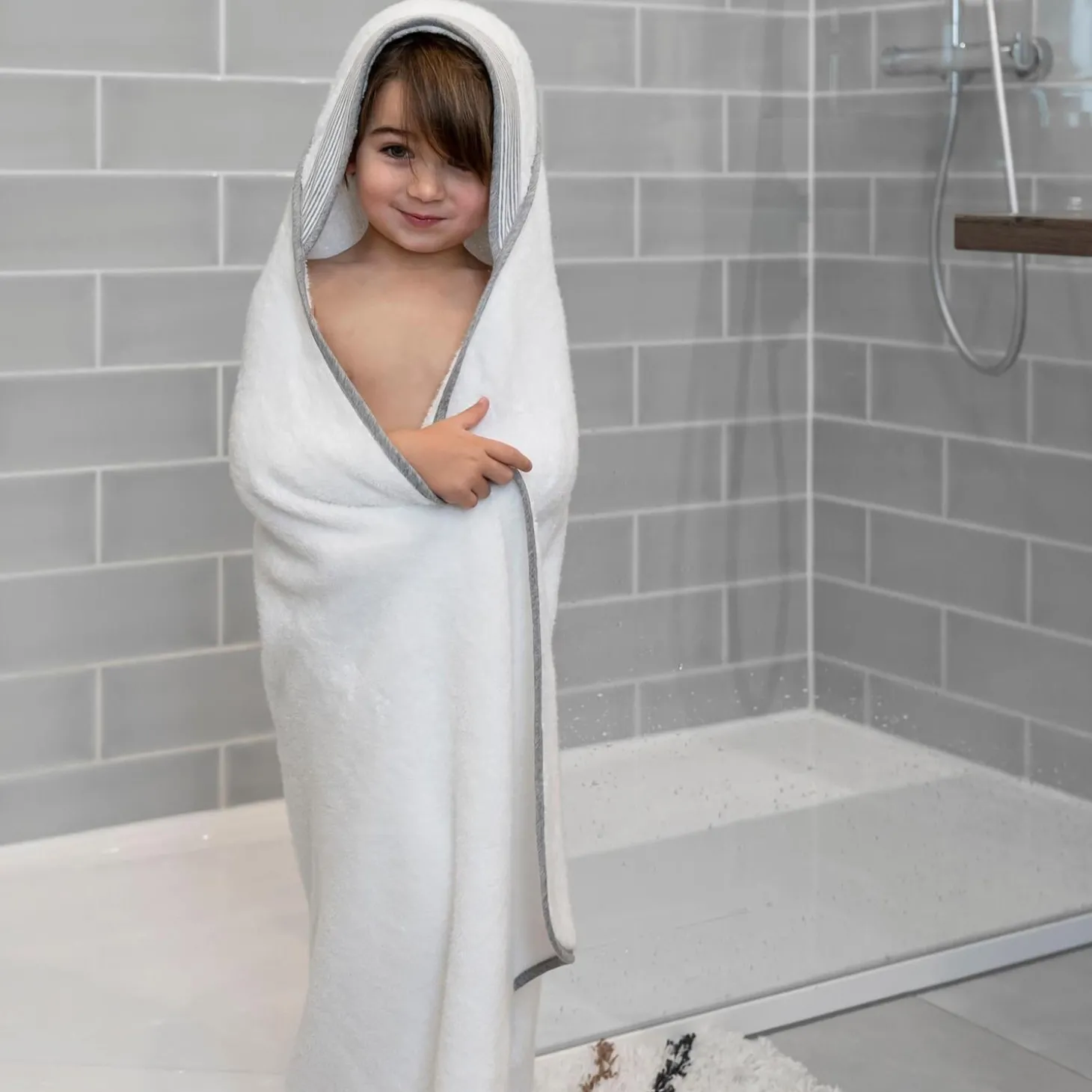 Doomoo Cape de bain Dry'N Play Blanc