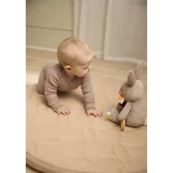 Filibabba Peluche d’activité Bonnie le lapin Multicolore