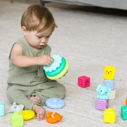 Infantino                    Coffret de 20 pièces d'anneaux empilables    Multicolore