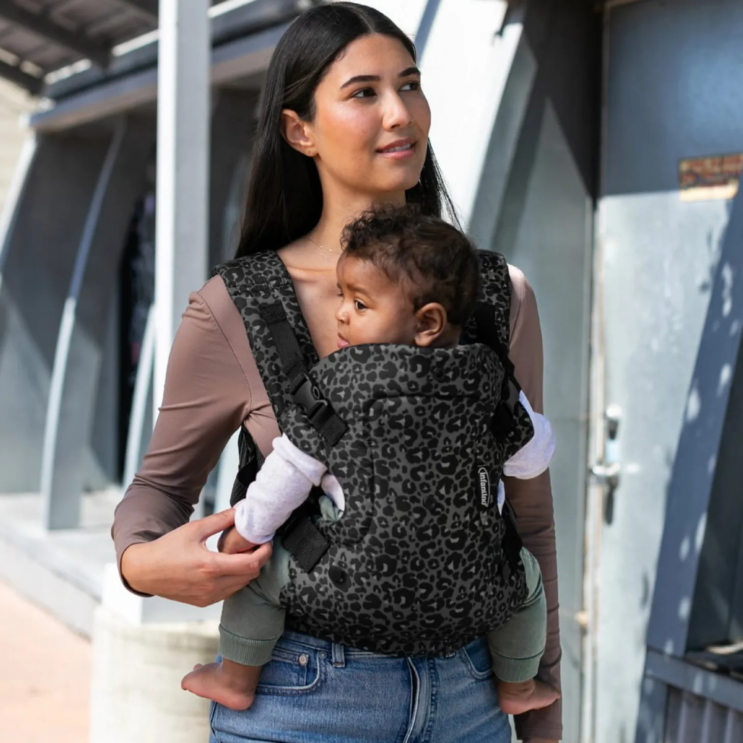 Infantino Porte bébé - Flip 4-en-1 Black Léopard