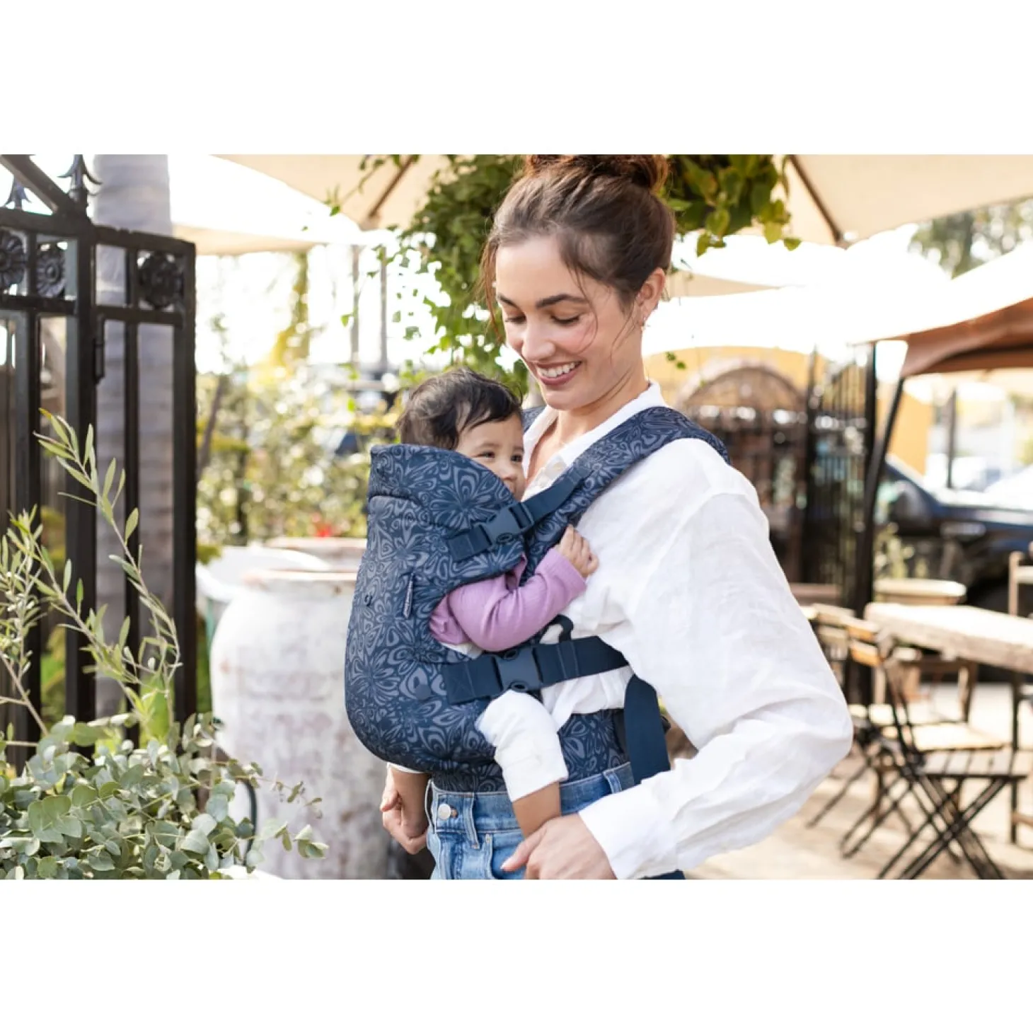 Infantino Porte bébé - Flip 4-en-1 Navy Floral