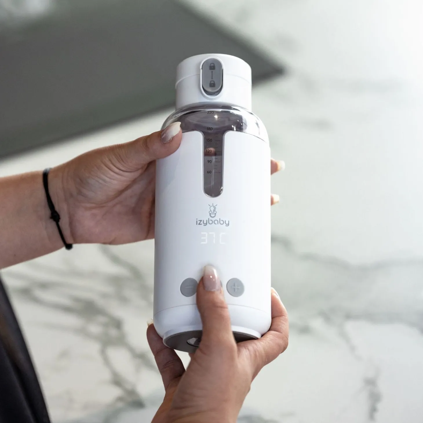 Izybaby Chauffe-Biberon Nomade Blanc Et Gris 240 ml