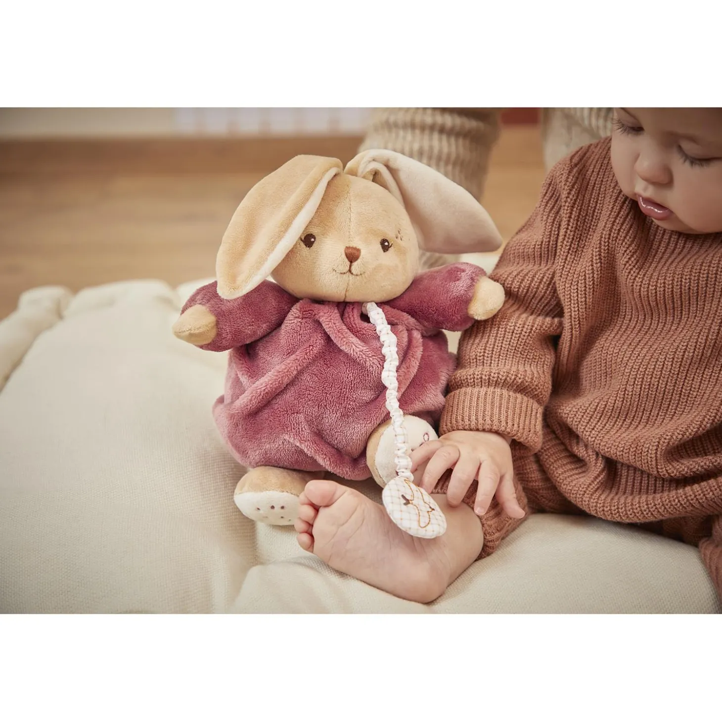 Kaloo Peluche musicale Patapouf Lapin Rouge