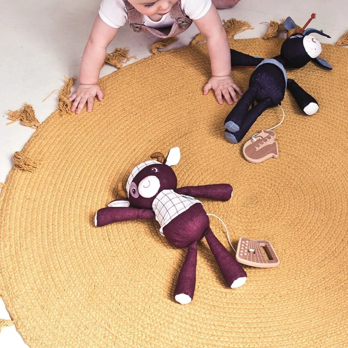 Lilliputiens Peluche musicale Rosalie