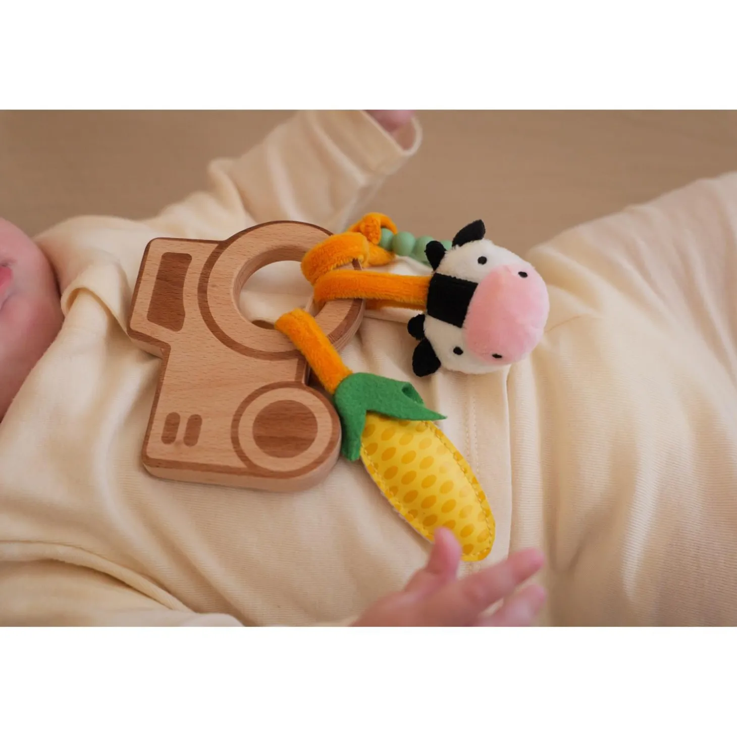 Little big friends Hochet en bois Ferme
