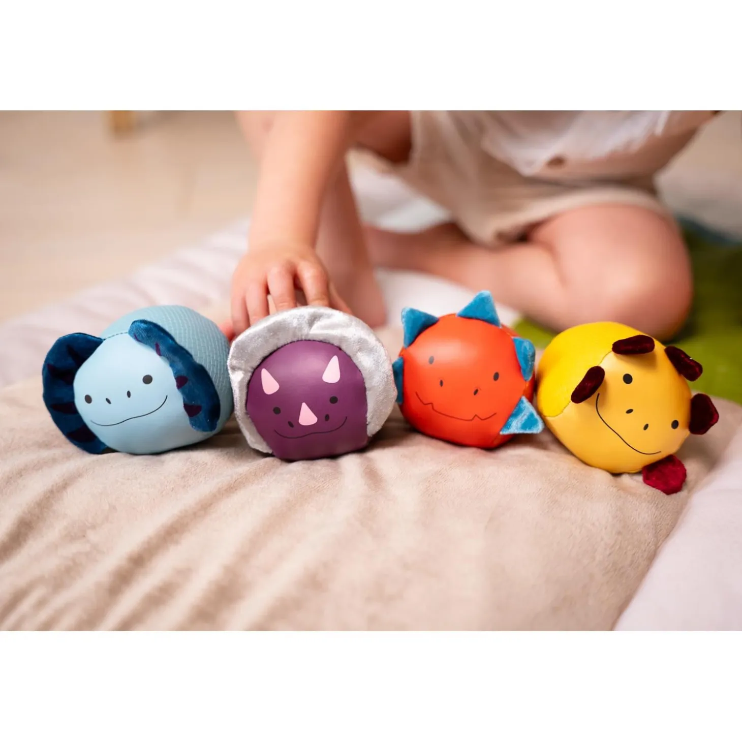 Little big friends Set de 4 balles doudous dino Les Dooballs Multicolore