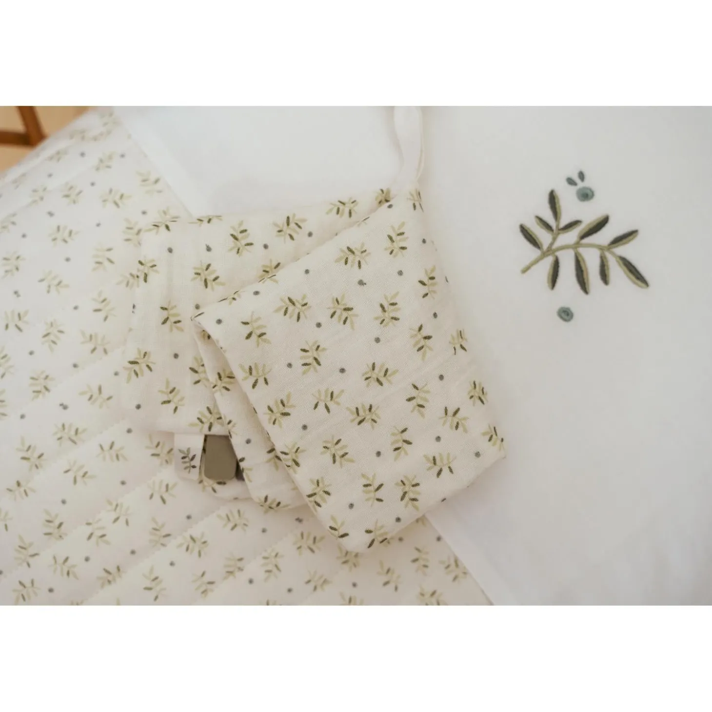 Little Dutch Doudou attachetétine en gaze de coton Blueberry Leaves 75x75 cm