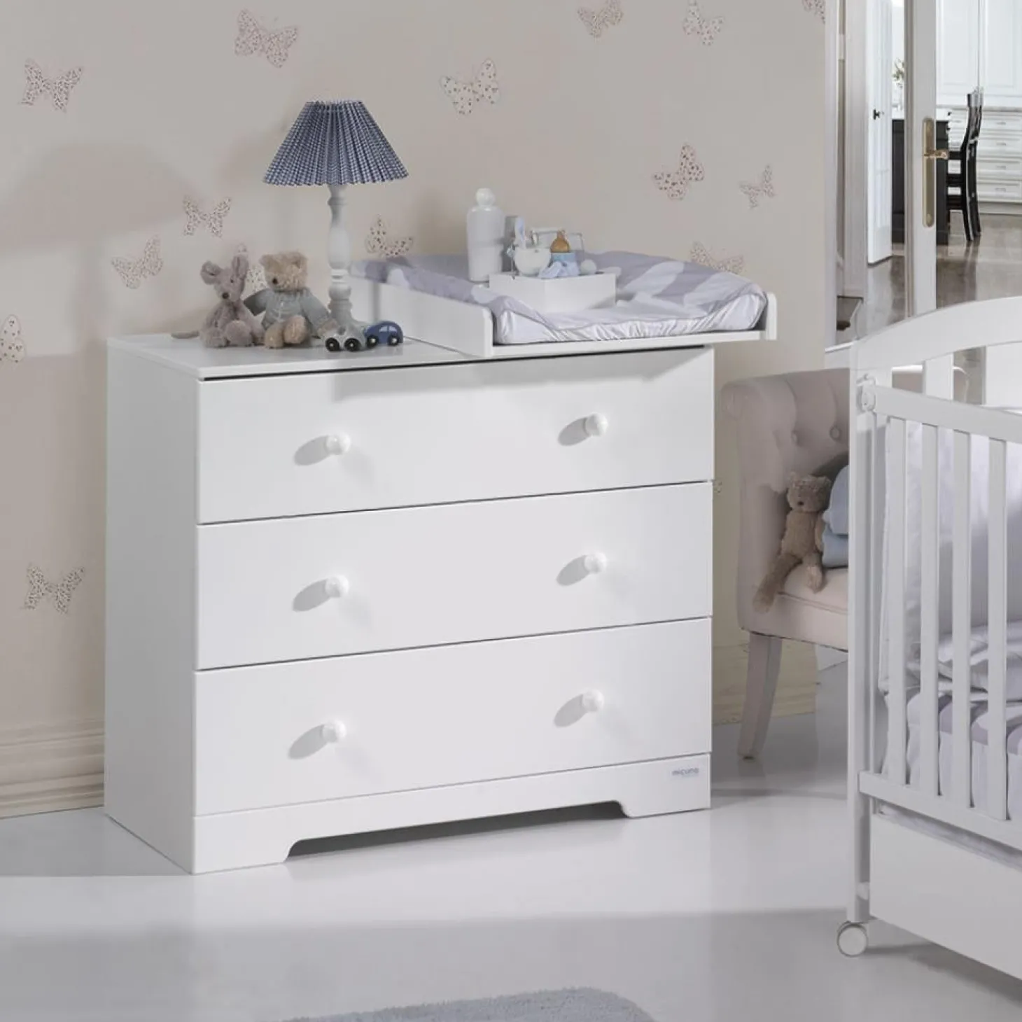 Micuna Commode Blanc Poigneé Balle Cire