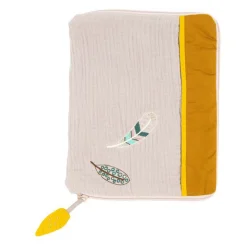 Moulin Roty                    Protège carnet de santé Le Voyage d'Olga