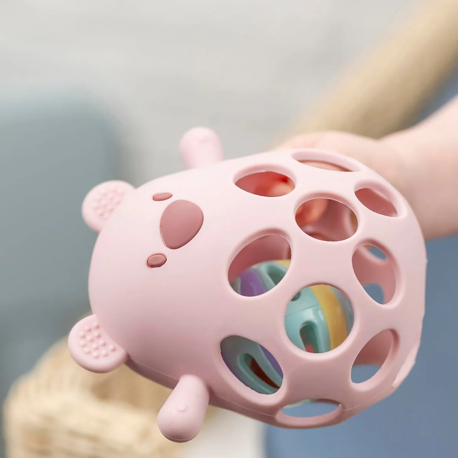 Nattou Ours hochet avec balle Silicone Rose