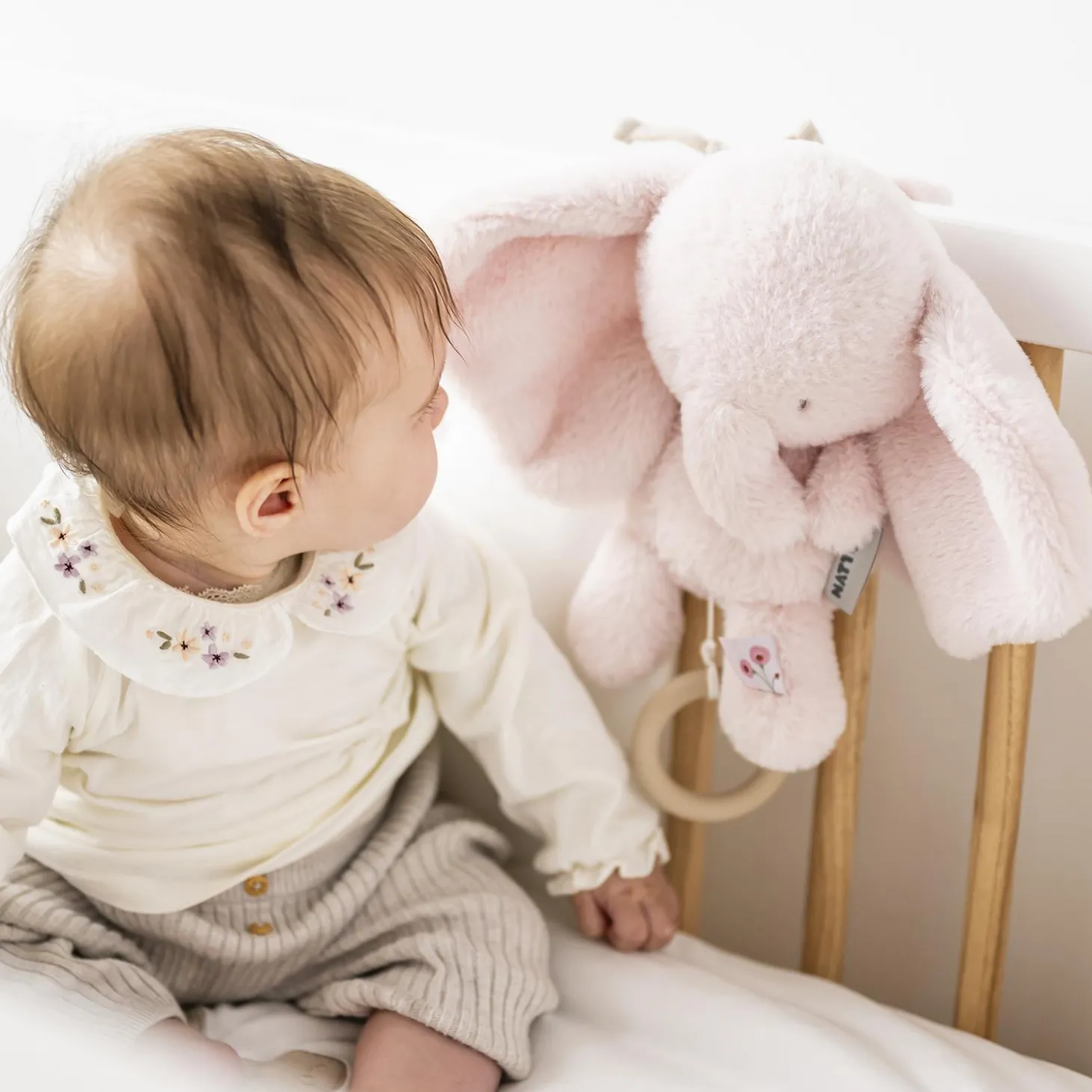 Nattou Peluche musicale Éléphant Fanfan Rose
