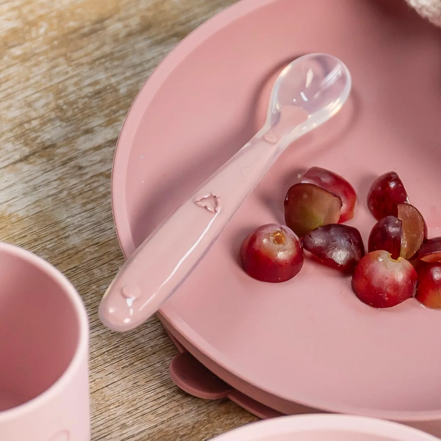Nattou Set de 2 cuillères + Etui Silicone Rose