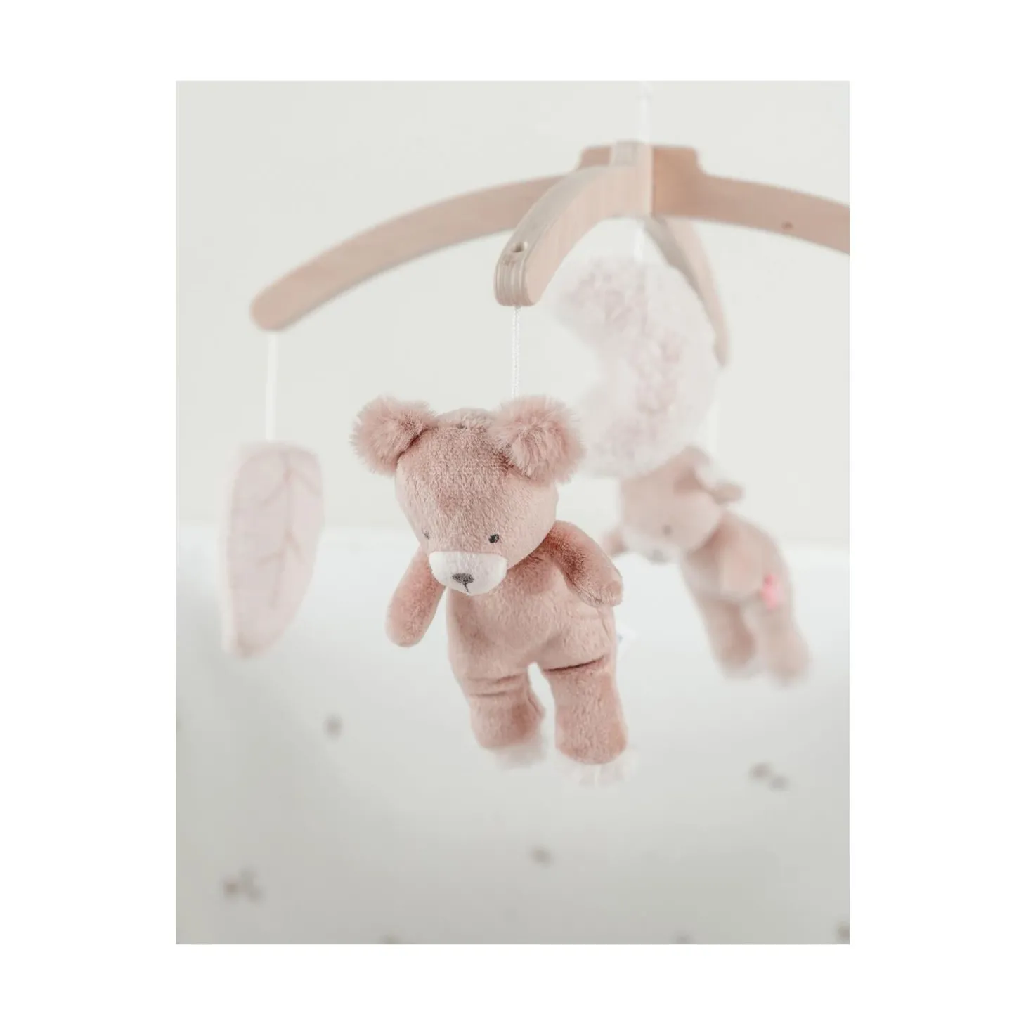 Noukie's Mobile musical avec bras en bois Lily & Fluffy F&O Marron