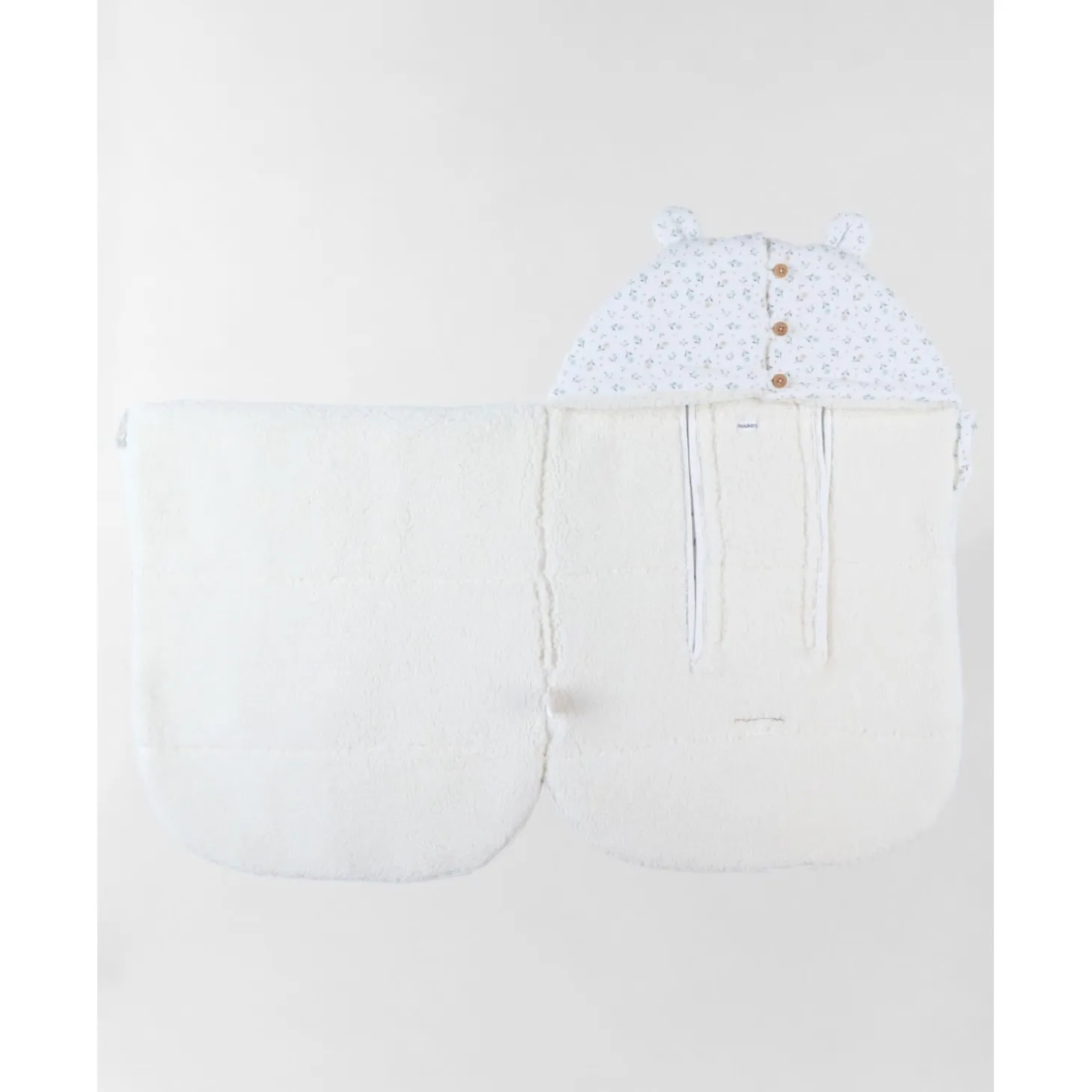 Noukie's Nid d'ange M&M24 Blanc