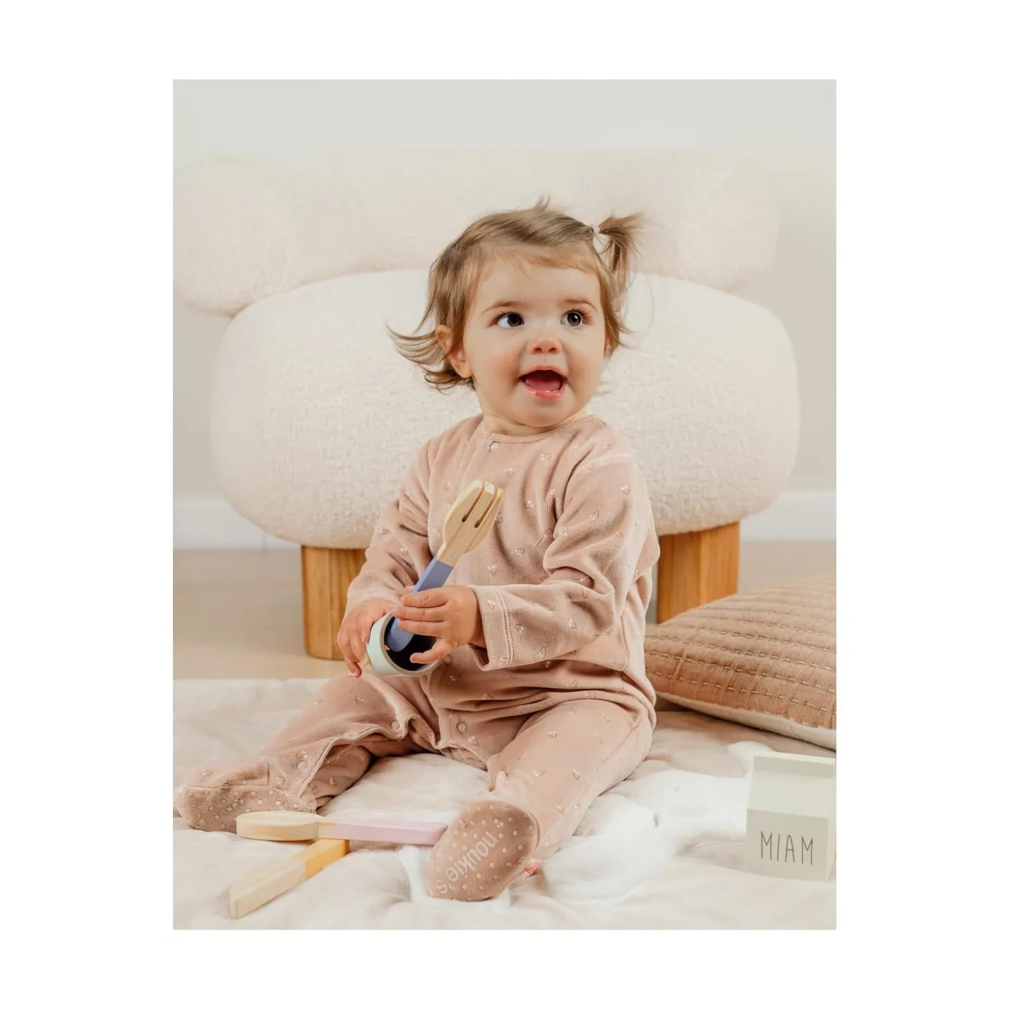 Noukie's Pyjama bébé Velours AOP Nappy cat Rose 1 mois