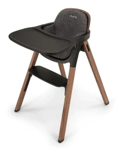 Nuna                    Chaise haute Bryn    Graphite            Lorsque l'enfant peut s'asseoir sans aide