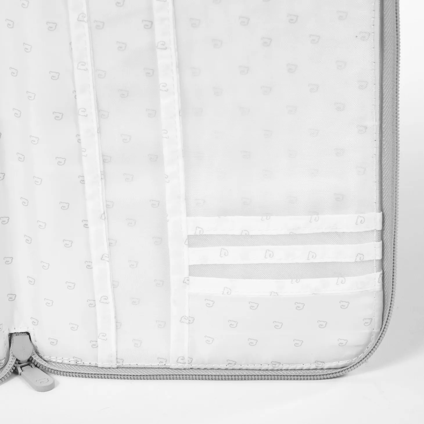 Pasito a Pasito Protège Carnet de Santé Little Bloom Fleurs Gris