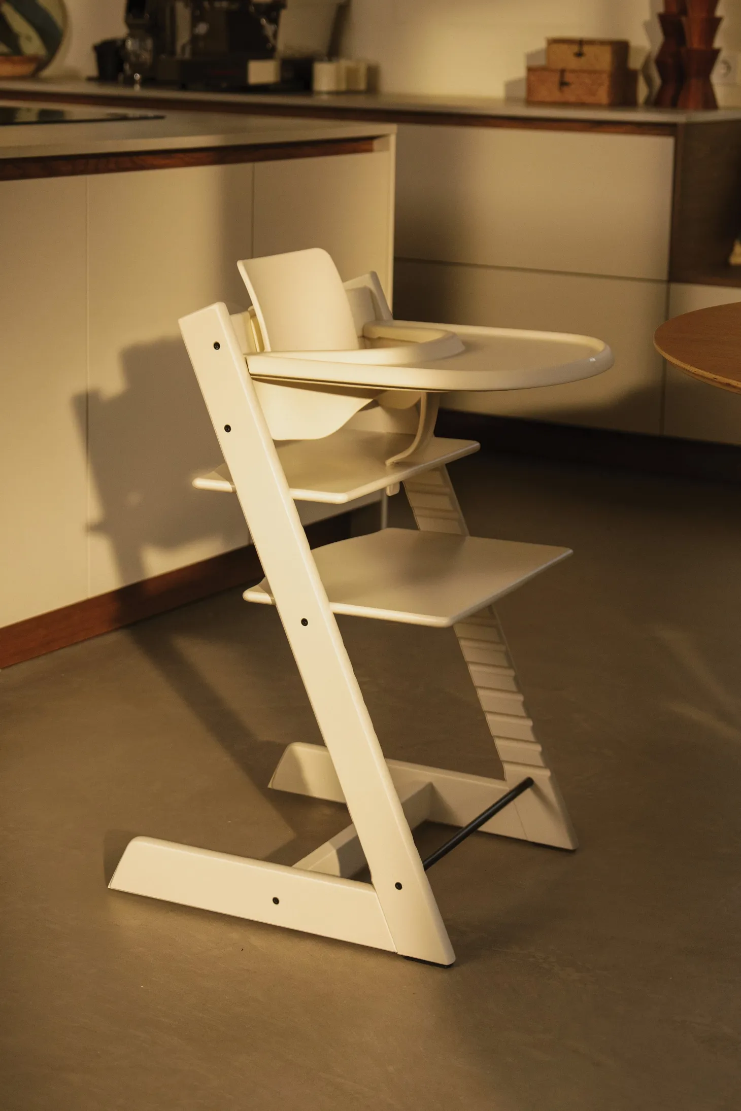 Stokke Pack chaise Tripp Trapp et plateau Vanilla White